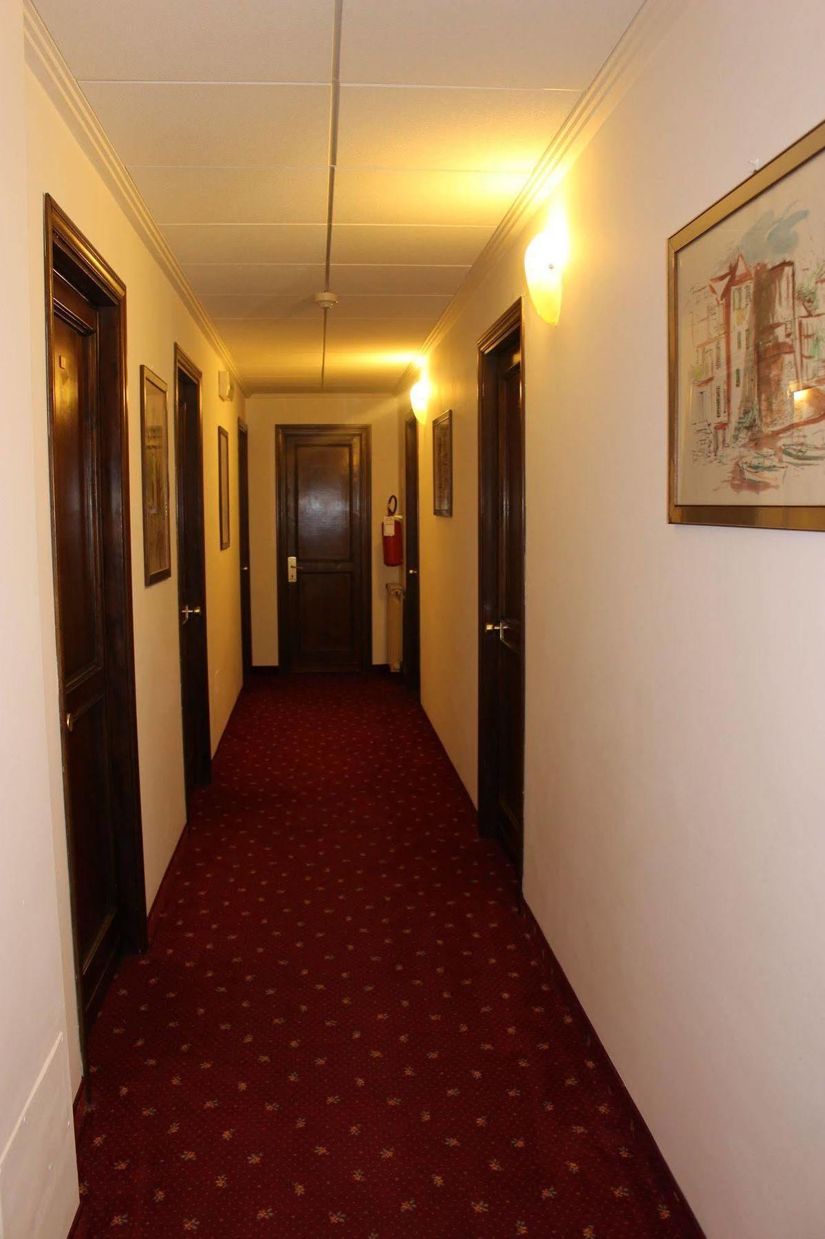 Hotel Pinolo Gubbio Exterior photo