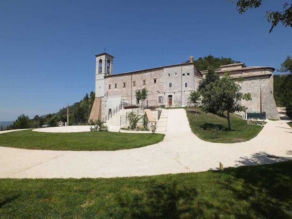 Hotel Pinolo Gubbio Exterior photo